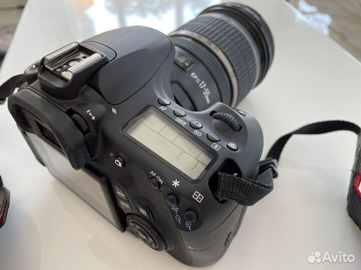 Зеркальный фотоаппарат canon 60d