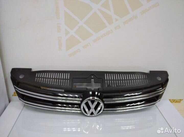 Решетка радиатора Volkswagen Tiguan 1 5N2