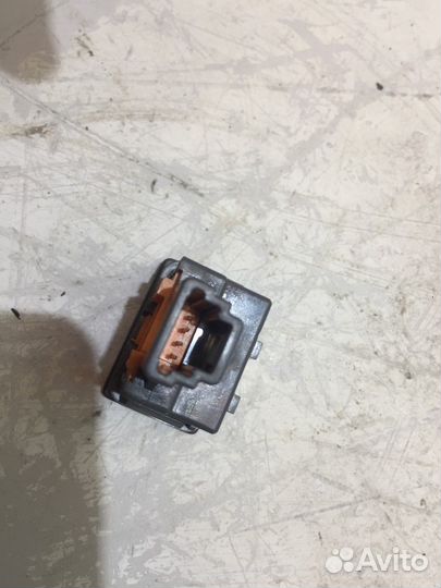 Кнопка омывателя фар (Lexus ES)