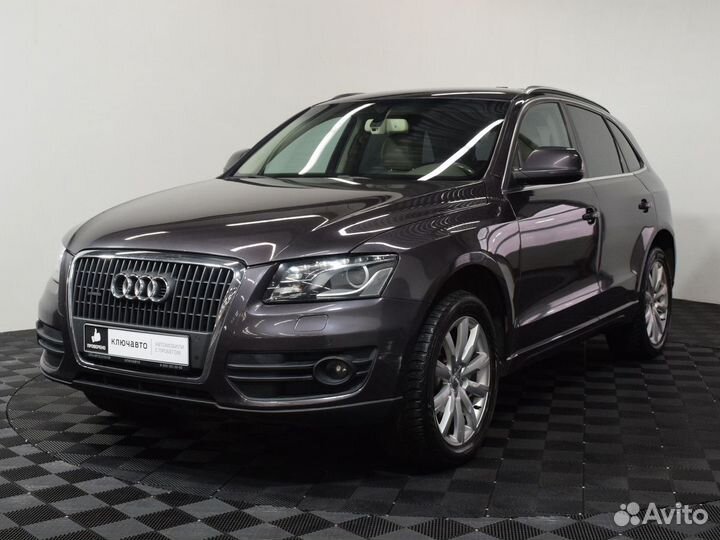 Q5oue. Ауди q7. Audi q5 2. Ауди с видео зеркалами джип. Audi q5 2.