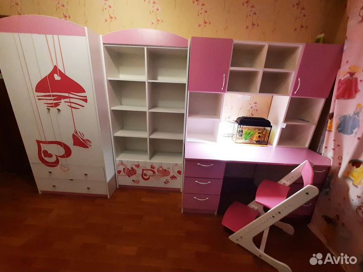 Комплект мебели для детской комнаты