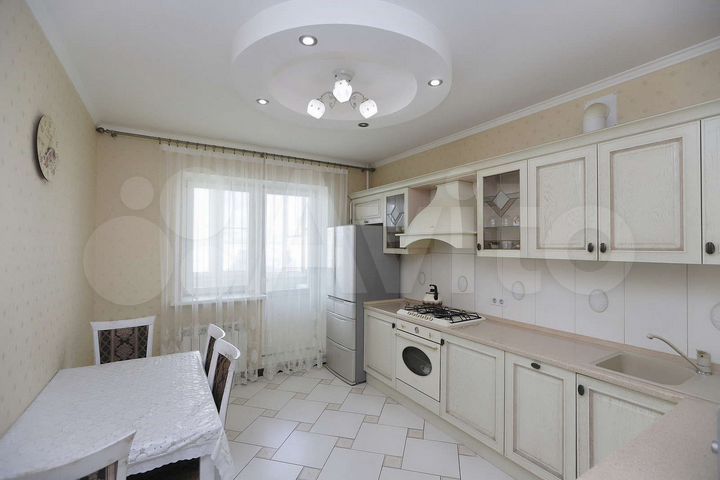 3-к. квартира, 93 м², 5/10 эт.