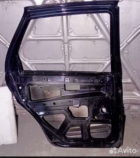 Задняя правая дверь LADA Granta