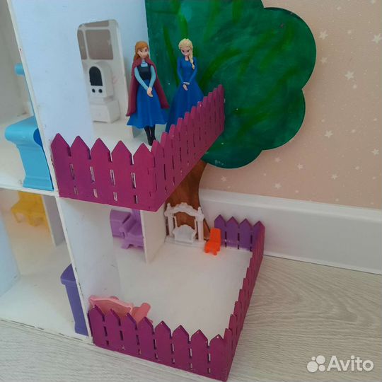 Домик кукольный