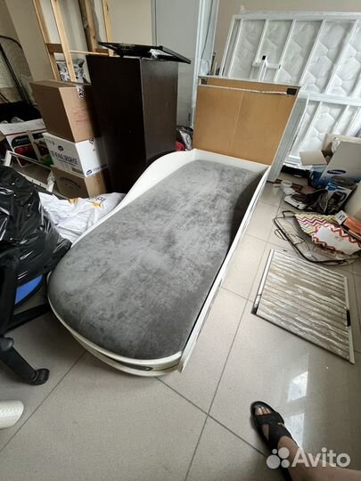 Детская кровать машина с матрасом