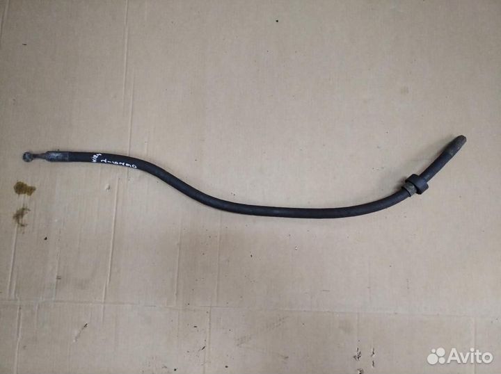 Трубка гура w124 E-class