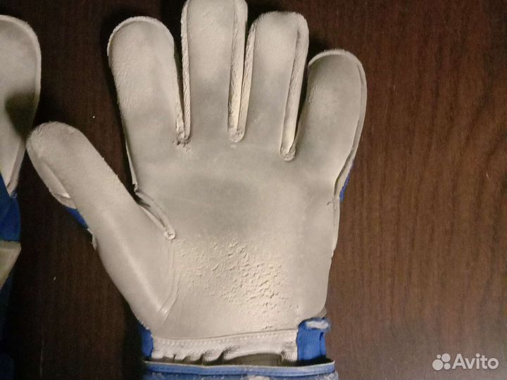 Вратарские перчатки Brave