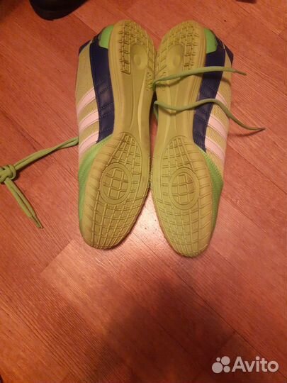 Футбольные бутсы