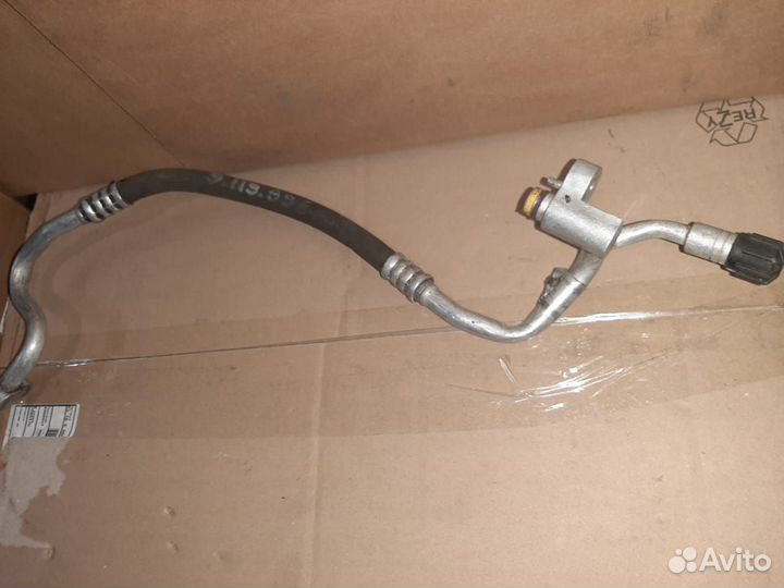 Трубка кондиционера на BMW F01 F02 бмв Ф01 Ф02