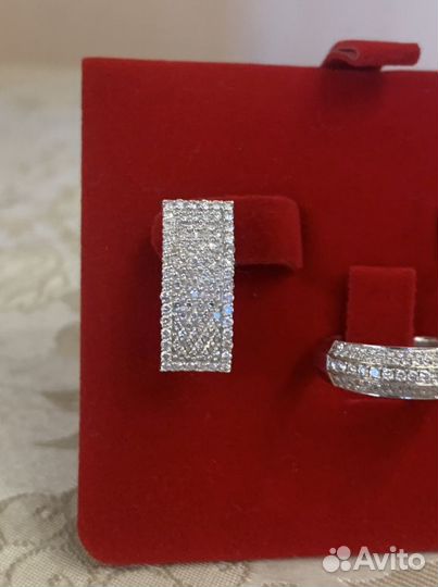 Серьги с россыпью бриллиантов