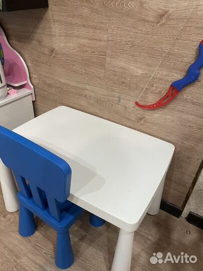 Детский стол и стул IKEA