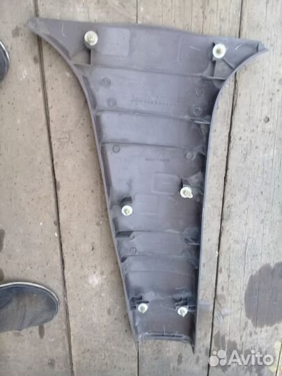 Накладки на центральные стойки Toyota Cresta GX90