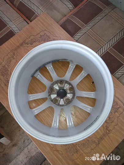 Продам 2 диска