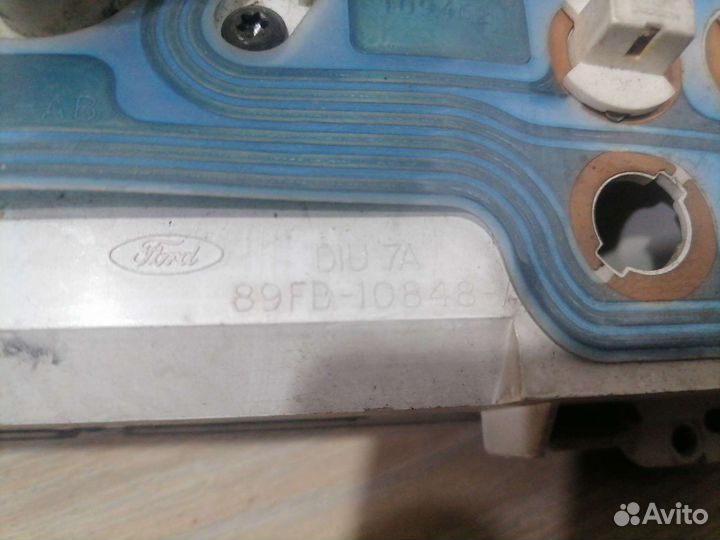 Щиток приборов Ford Fiesta