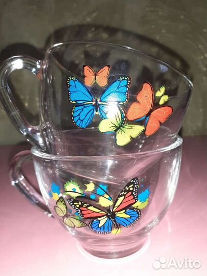 Бокалы и чашки чайные, стекло