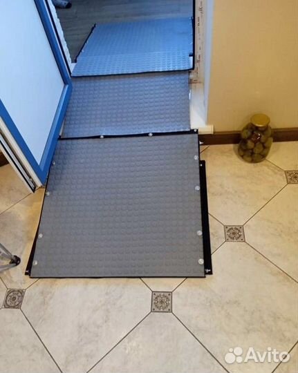 Регулируемые пандусы для инвалидных колясок