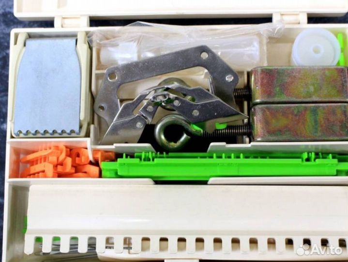 Вязальная машина Бразер KH880