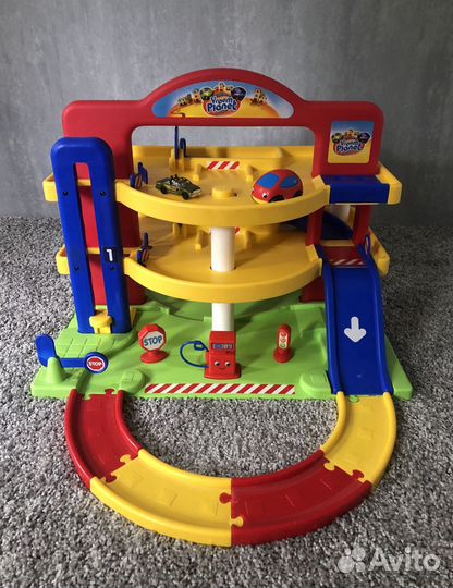 Продам трехуровневую парковку smoby vroom planet