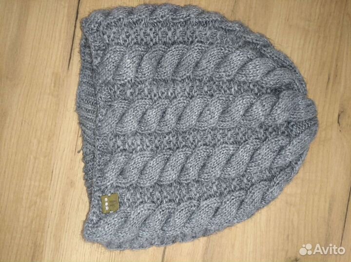 Комплект: шапка и шарф-хомут