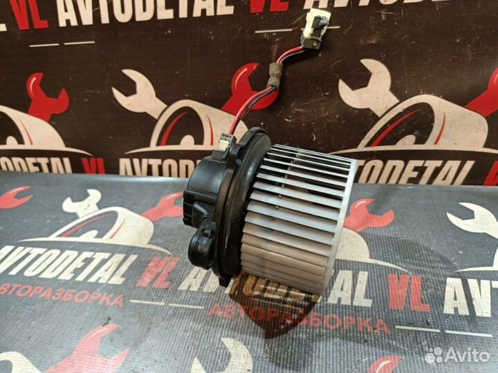 Моторчик отопителя Kia Ceed Ed универсал G4FC 2010