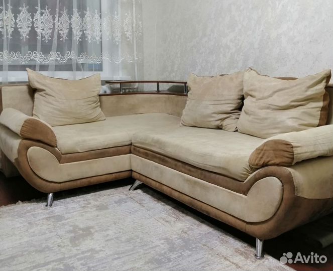 Продам б/у диван