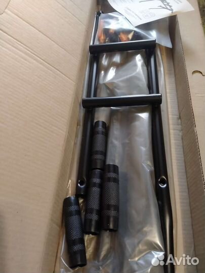 Турник настенный