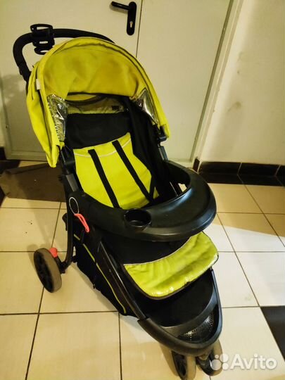 Прогулочная коляска