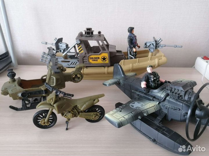 Игрушка военная техника
