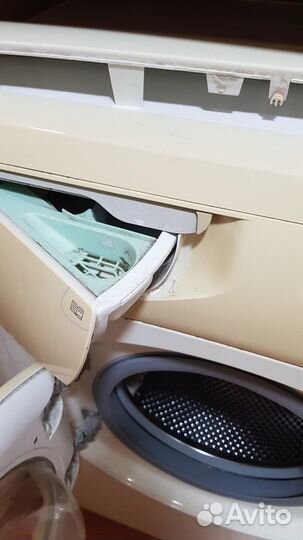 Стиральная машинка Ariston