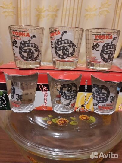 Стопки, стаканы, баночки