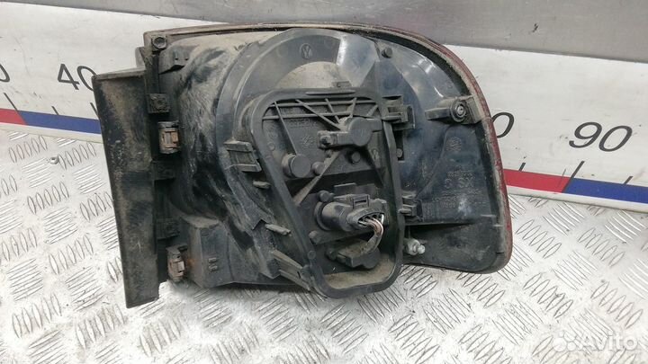 Фонарь Volkswagen Touareg (2002-2010)