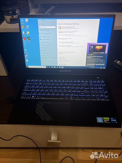 Gigabyte i5/16gb/RTX4050/SSD m2