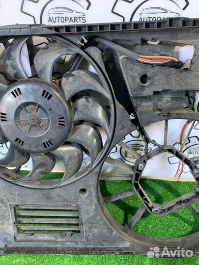 Диффузор радиатора с вентилятором Audi Q7 4L BHK