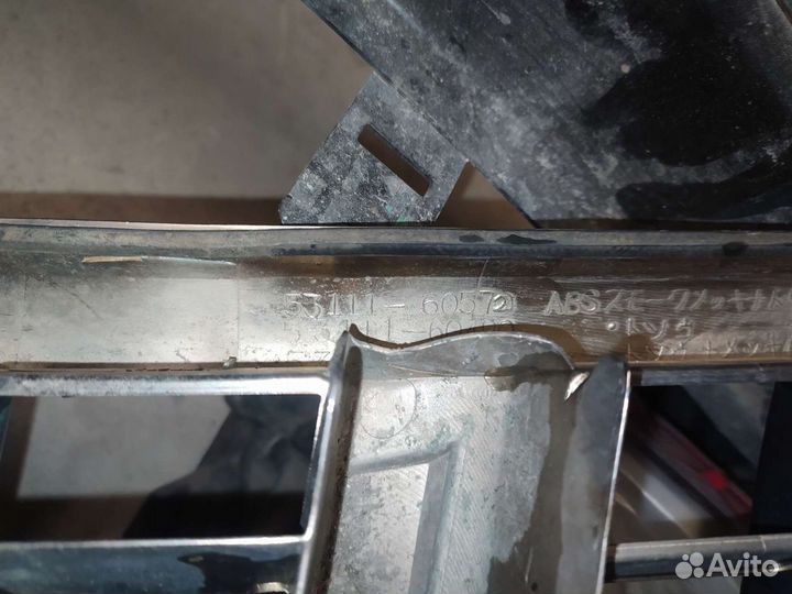 Решетка радиатора для Тойота Ленд Крузер Прадо 120