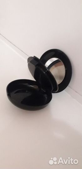 Пудра Isa Dora 61 Natural Beige или футляр