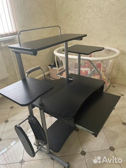 Компьютерный стол