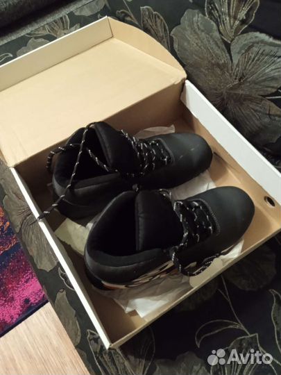 Ботинки лыжные