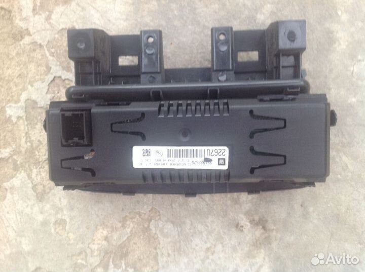 Информационный дисплей Chevrolet Cruze