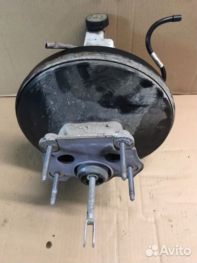 Вакуумный усилитель Renault Fluence