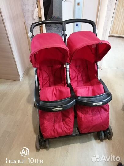 Коляска для двойни