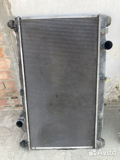 Радиатор на Лексус Ис250 Ис350