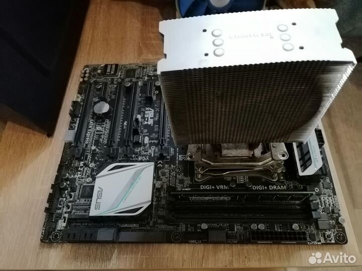 Комплект Процессор Xeon E5 2696 v3