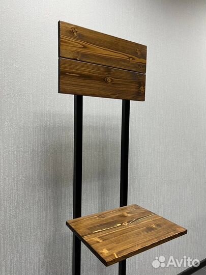 Стойка для телевизора на колесах