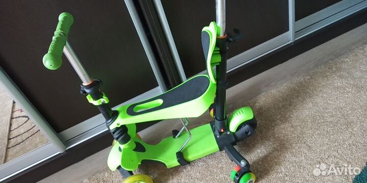 Самокат беговел детский. светящиеся колеса