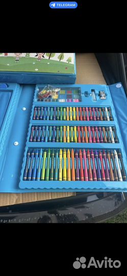 Набор для рисования в чемоданчике
