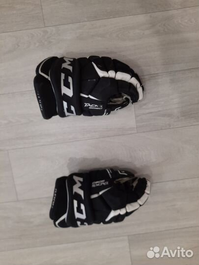 Краги хоккейные размер 14 ccm 9080