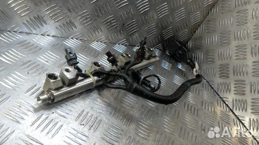 Топливная рампа бензиновая hyundai sonata 6 (YF)