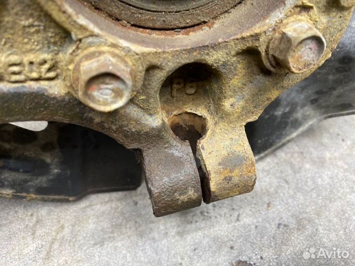 Кулак поворотный передний левый Kia Sorento XM FL