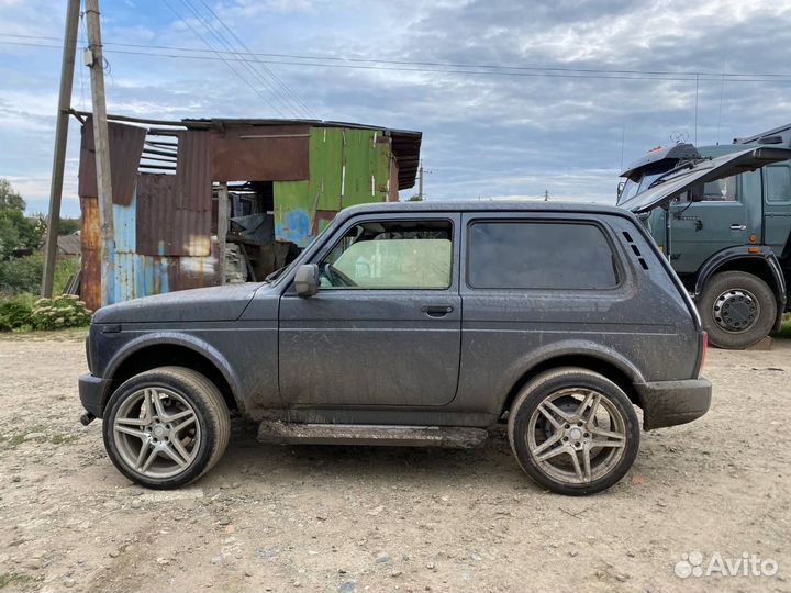 LADA 4x4 (Нива) 1.7 МТ, 2017, 90 000 км