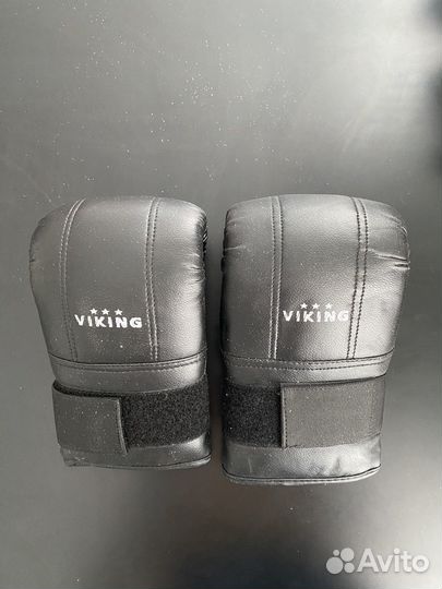 Шлем, перчатки, футы, борцовки